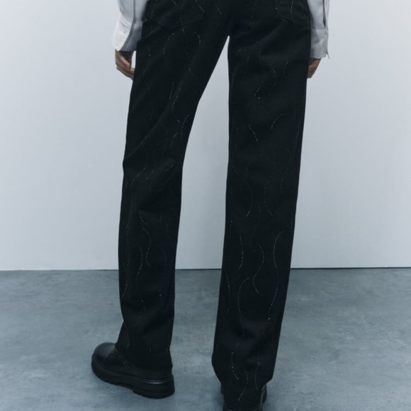 NWT STRAIGHT CUT MID- HIGH RISE RHINESTONE BLACK JEANS ZW COLLECTION - Picture 6 of 10